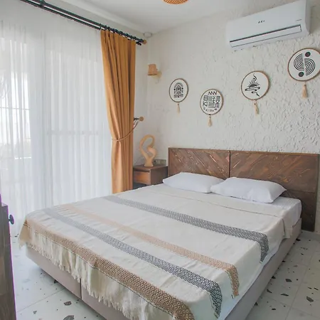 Glenn & Ayvacik (Canakkale)