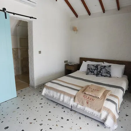 Hotel Glenn & Ayvacik (Canakkale)