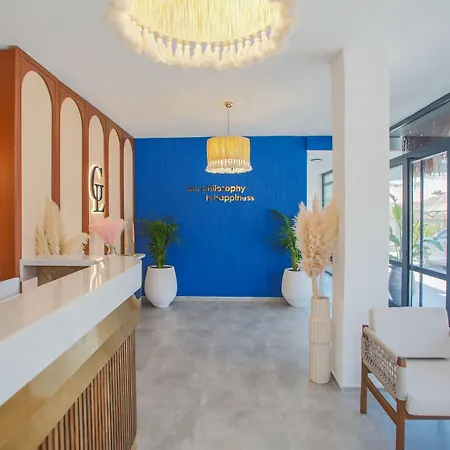 Glenn & Hotel Ayvacik (Canakkale)