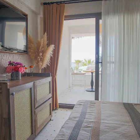 Hotel Glenn & Ayvacik (Canakkale)