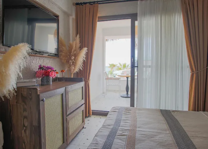 Glenn & Ξενοδοχείο