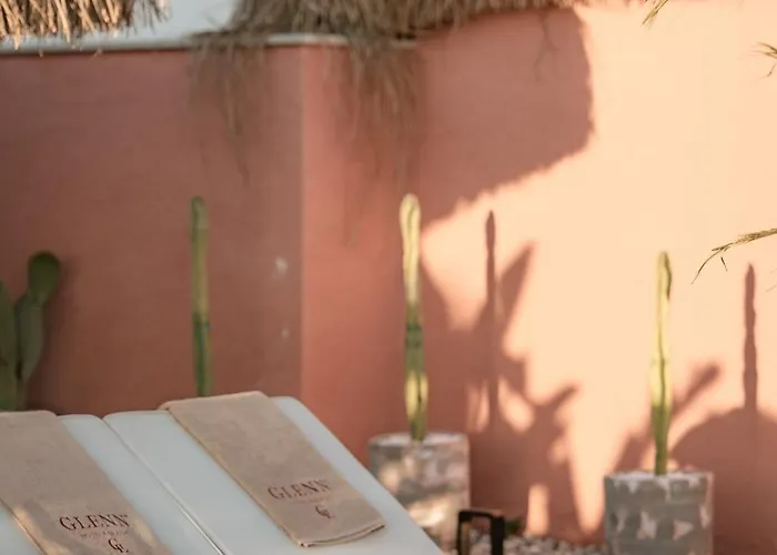 Ξενοδοχείο Glenn &