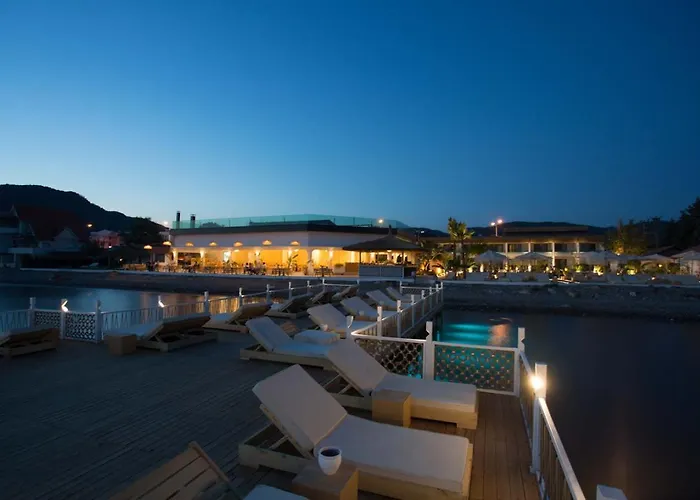 Ξενοδοχείο Glenn & *