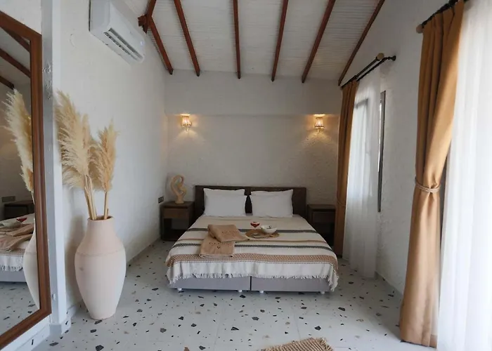 Glenn & Ayvacik (Canakkale)