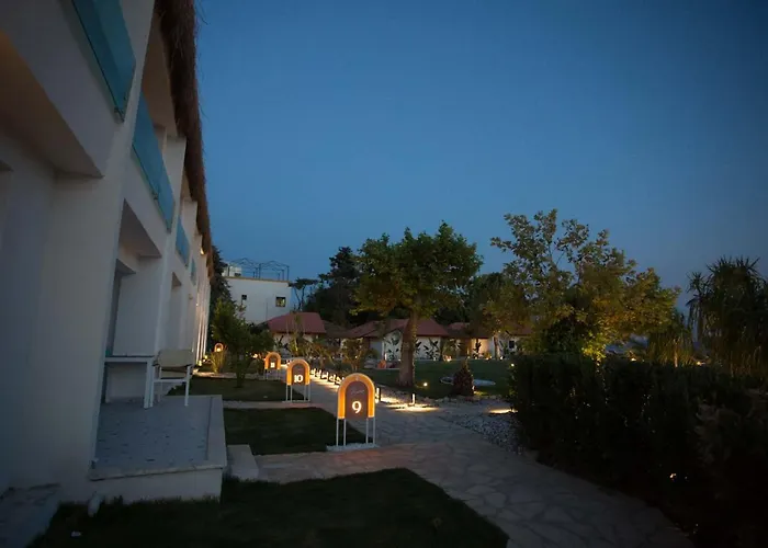 Glenn & Ξενοδοχείο Ayvacik (Canakkale)